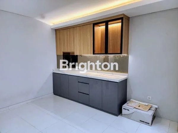 image RUMAH SIAP HUNI DENGAN DESAIN MODERN DAN ELEGAN (4)