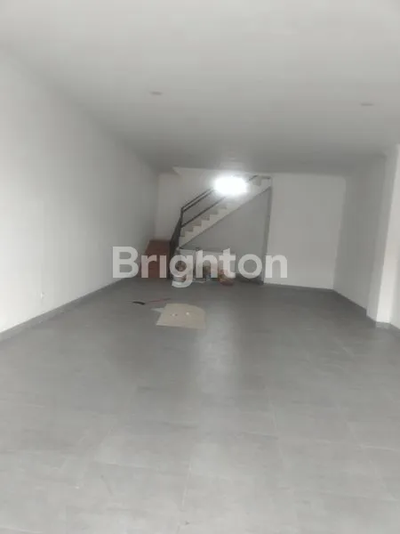 image RUKO 3 LANTAI LOKASI STRATEGIS (1)