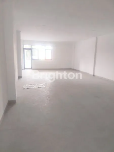 image RUKO 3 LANTAI LOKASI STRATEGIS (4)