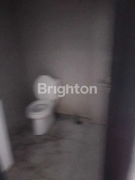 image RUKO 3 LANTAI LOKASI STRATEGIS (2)