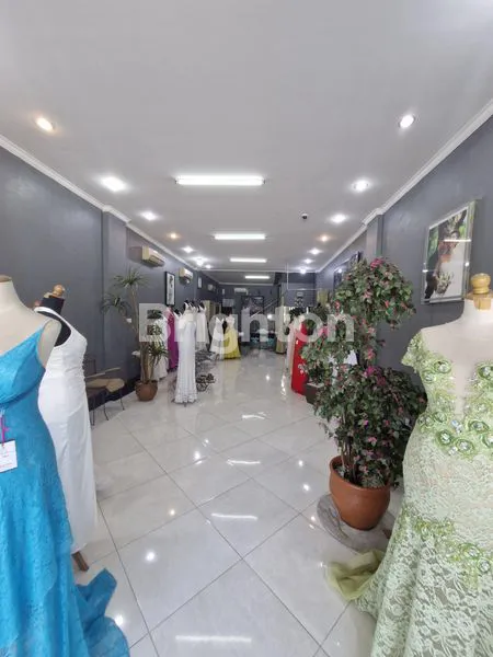 image RUKO 3 LANTAI DI DEWI SRI  (8)