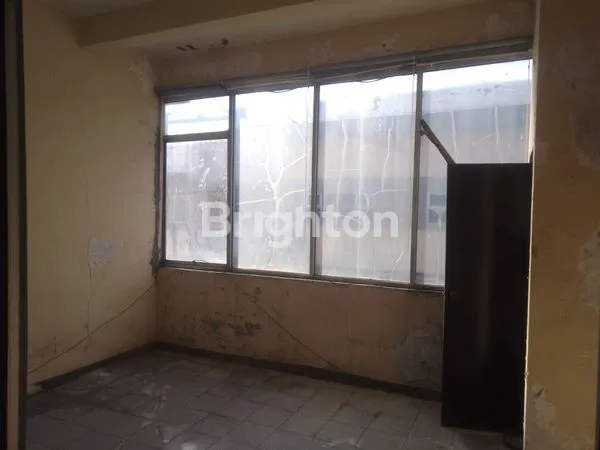 image RUKO SIAP BUKA BISNIS LOKASI SANGAT STRATEGIS (5)