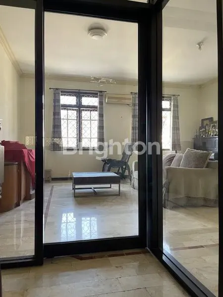 image RUMAH DI SIMPANG DARMO PERMAI SELATAN  (7)