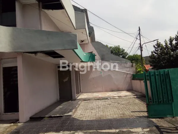 RUMAH DI GAYUNGSARI, SURABAYA SELATAN
