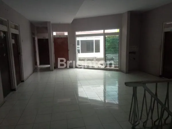 image RUMAH DI GAYUNGSARI, SURABAYA SELATAN (6)