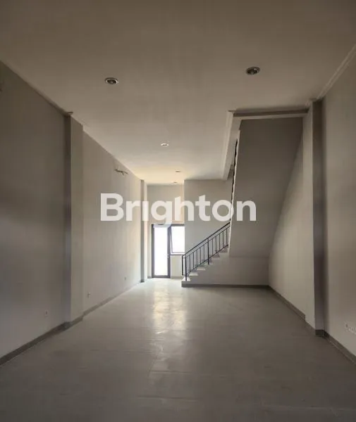 image RUKO PREMIUM PIK 2 MEGA KUNINGAN AREA PATUNG NAGA 3 LANTAI (2)