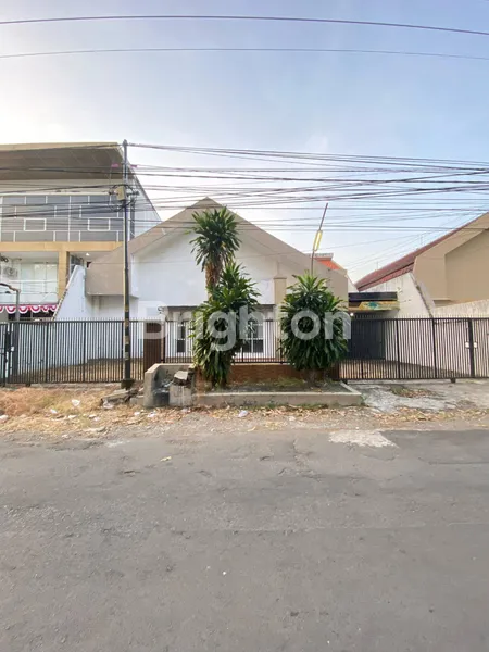 image RUMAH 2LT, MANYAR KERTOADI, DHARMAHUSADA, MANYAR TITOYOSO, KERTAJAYA, SURABAYA, JALAN KEMBAR (1)