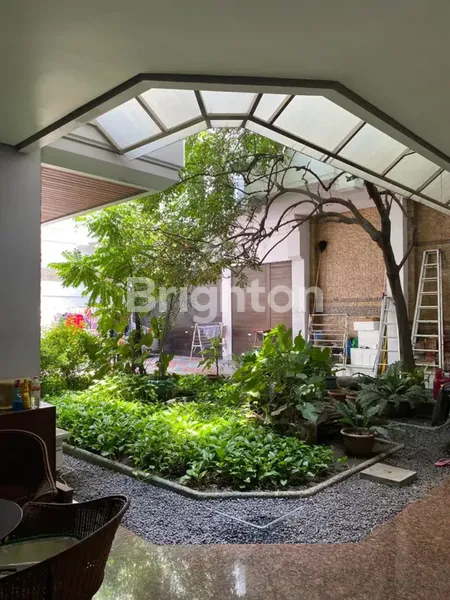 RUMAH JL CEMPAKA, TEGALSARI KOMERSIAL AREA, DEKAT BASUKI RAHMAT