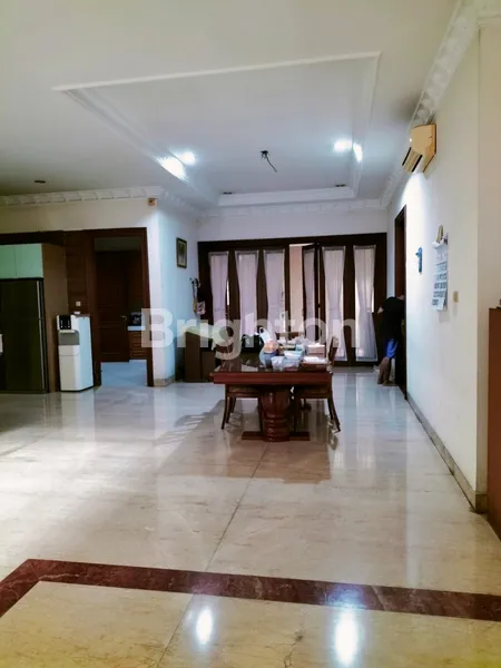 image DIJUAL RUMAH HOEK MEWAH 2 BANGUNAN DI PETOJO DEKAT KE CIDENG | 40 MILIAR NEGO (4)