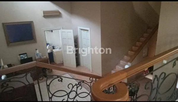 image RUMAH 2 LANTAI ASRI, AMAN, TENANG DAN NYAMAN DI VERMONT, BSD (2)