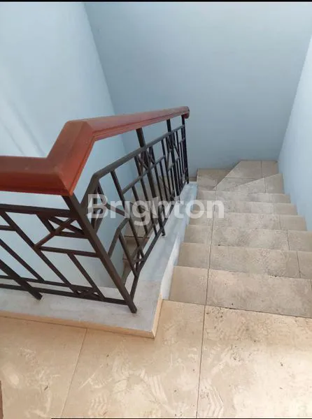 image RUMAH 2 LANTAI ASRI, AMAN, TENANG DAN NYAMAN DI VERMONT, BSD (1)