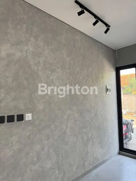 image RUMAH MEWAH MINIMALIS MODERN BANGUNAN BARU DEKAT JALAN RAYA SEMARANG BARAT (2)