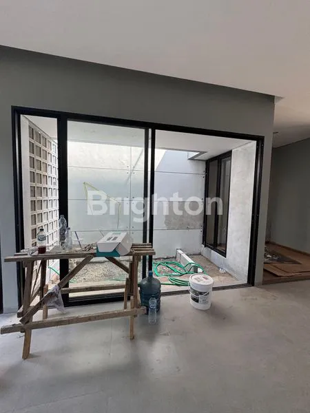 image RUMAH MEWAH MINIMALIS MODERN BANGUNAN BARU DEKAT JALAN RAYA SEMARANG BARAT (1)