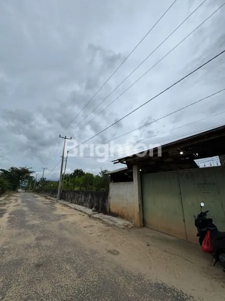 image RUMAH WALET 3 TINGKAT KELAPA DUA 1793M2 SINGKAWANG BARAT KALIMANTAN KLP DUA SHM NEGO (2)
