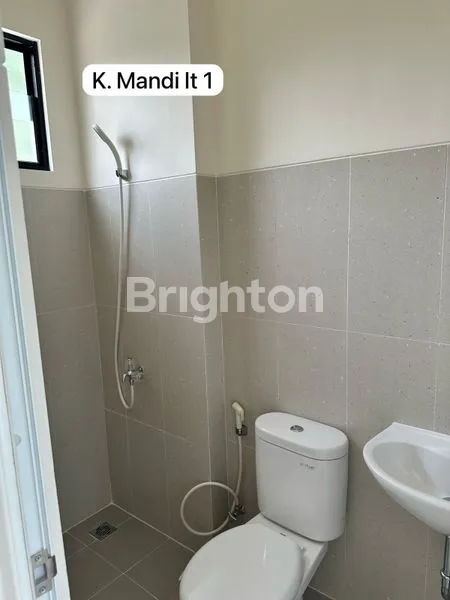 image RUKO HAMPTONE, GADING SERPONG TANGERANG (5)