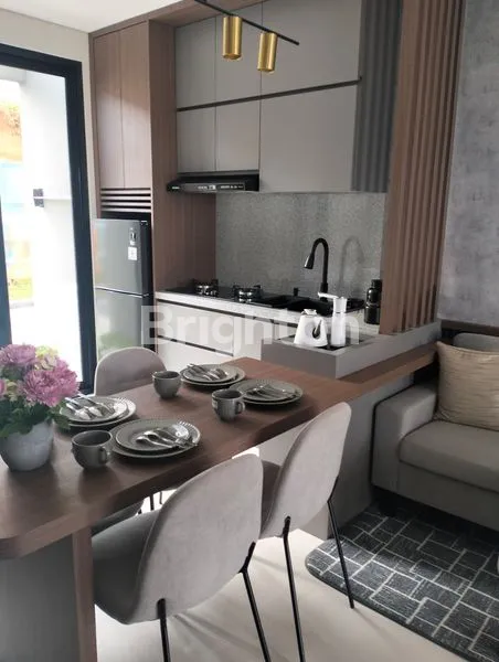 image RUMAH BARU TYPE NALADHIPA DI MANSION HILLS JATINANGOR DEKAT KAWASAN KAMPUS. LOKASI STRATEGIS AKSES MUDAH KE TOL PADALEUNYI DAN TOL CISUMDAWU (4)