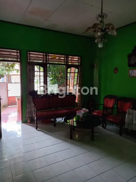 image HUNIAN NYAMAN DAN LUAS DEPOK (3)