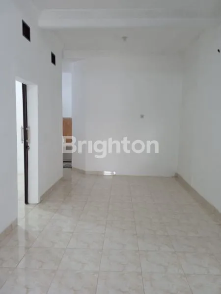 image RUMAH 2 LANTAI STRATEGIS DI LIDAH KULON, SHM, SIAP KPR (2)