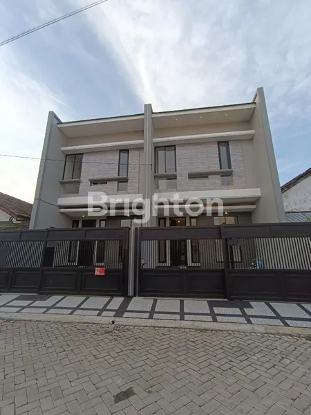 image KLAMPIS SEMOLO 2 MENIT KE MERR, DEKAT HOKKY BUAH, RUMAH BARU (2)