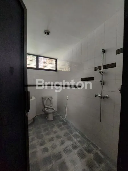 image RUMAH RAYA DHARMAHUSADA INDAH AREA KOMERSIAL (8)