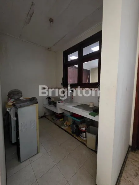 image RUMAH SIAP HUNI LOKASI STRATEGIS ONE GATE SISTEM CITRALAND SURABAYA  (3)