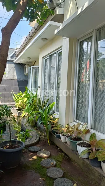 image RUMAH NYAMAN DI LEBAK BULUS – SIAP HUNI & STRATEGIS! (1)