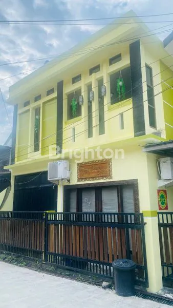 image RUMAH MEWAH 2 LANTAI FULL FURNISHED DI PERUMAHAN KANTOR POS (1)
