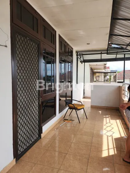 image MILIKI RUMAH CANTIK 2LT  DG 4 KAMAR DI PERUM  BUKIT INDAH REGENCY SEMARANG (8)