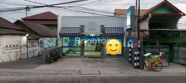 image RUMAH USAHA STRATEGIS DI JALAN RAYA KETAJEN, SIDOARJO - SHM (1)