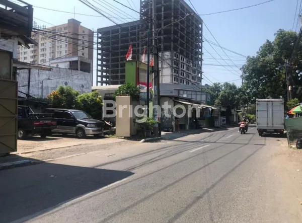 image TURUN HARGA, BUTUH CEPAT LAKU GUDANG TOKO DI DAERAH RUNGKUT, NOLL JALAN RAYA, DEKAT RUNGKUT INDUSTRI, BANDARA, DAN MERR, LOKASI NIAGA, COCOK UNTUK BISNIS/NIAGA, SEKITARAN PADAT PENDUDUK (2)