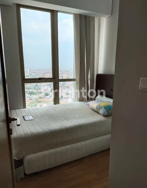 image TAMAN ANGGREK RESIDENCE 3 BR FULL FURNISHED (7)