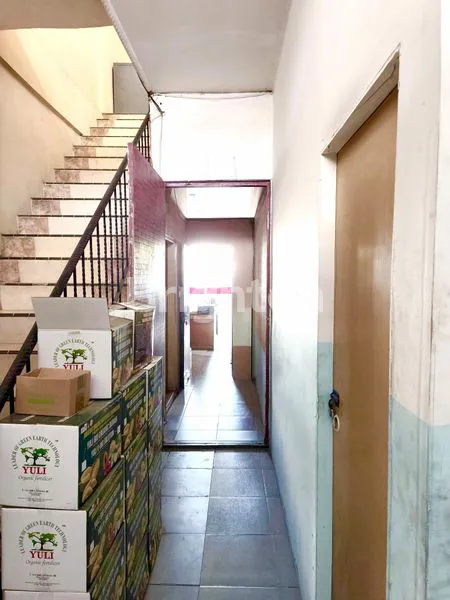 image PRIME LOCATION, RUKO JLN AMIR HAMZAH (DEPAN MIE AHAI), HARGA JAUH DIBAWAH MARKET , LEBAR RUKO 5 METER, SEMI FURNISHED KANTOR DAN ADA PARKIRAN MOBIL. (2)