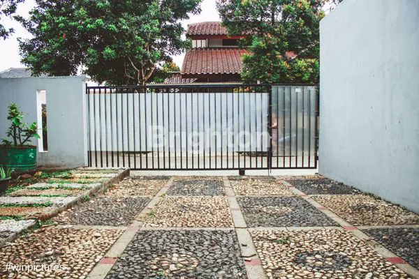 image RUMAH BESAR 1 LANTAI MEKARSARI DEPOK (3)