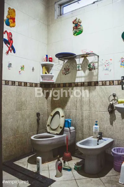 image RUMAH BESAR 1 LANTAI MEKARSARI DEPOK (7)