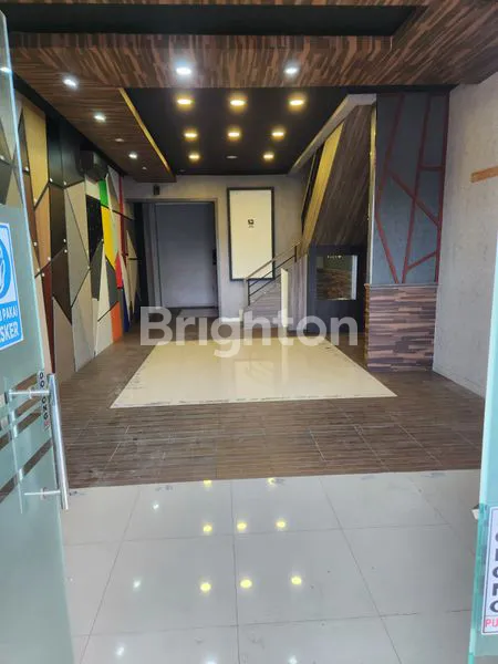 image RUKO 3 LANTAI HADAP JALAN RAYA SUDAH RENOV DEKAT SUMMARECON MALL SERPONG, SEKOLAH TARAKANITA DAN STELLA MARIS (4)