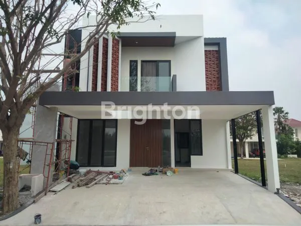 RUMAH MEWAH 3.5 LANTAI + KOLAM RENANG DI GRAND PAKUWON VICTORIA