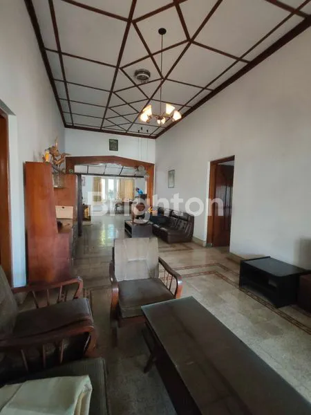 image RUMAH BANGUNAN KOLONIAL DI AREA GUNUNG GUNUNG JL  IJEN PUSAT KOTA MALANG (4)