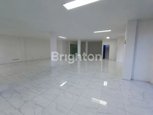 image DISEWAKAN GEDUNG 2,5 LT RAYA KENJERAN COCOK UTK OFFICE, BANK, CAFE DLL (1)