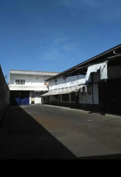 image GUDANG SAMPING RUNGKUT INDUSTRI MURAH MERIAH AKSES KONTAINER 20FT DEKAT TOL (3)