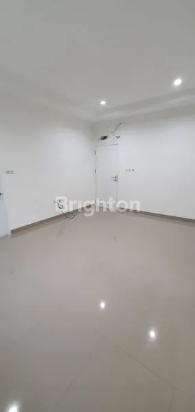 image DIJUAL RUMAH MEWAH DI SUNTER BISMA (5)
