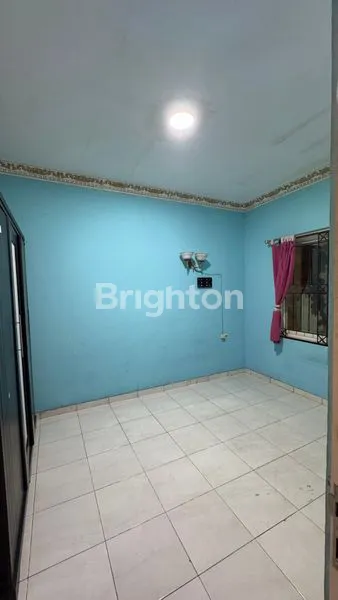 image RUMAH 2 LANTAI LOKASI STRATEGIS DI ALAM SUTERA  (7)