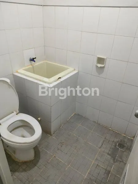 image RUKO 3 LANTAI DI DRIYOREJO (1)