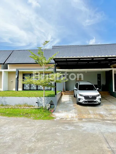 image RUMAH KOMPLEK RIVER VALLLEY JLN BUNGA RAMPE IV . SIMALINGKAR  (1)