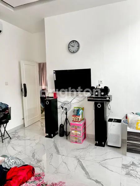 image RUMAH KOMPLEK RIVER VALLLEY JLN BUNGA RAMPE IV . SIMALINGKAR  (4)