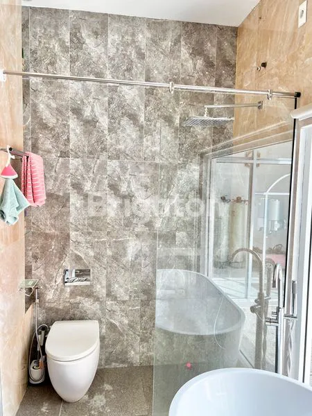 image RUMAH KOMPLEK RIVER VALLLEY JLN BUNGA RAMPE IV . SIMALINGKAR  (6)