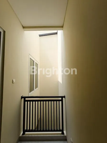 image RUMAH BARU MINIMALIS  3 LANTAI  JL MANGGA DEKAT TANJUNG DUREN, BEBAS BANJIR (6)