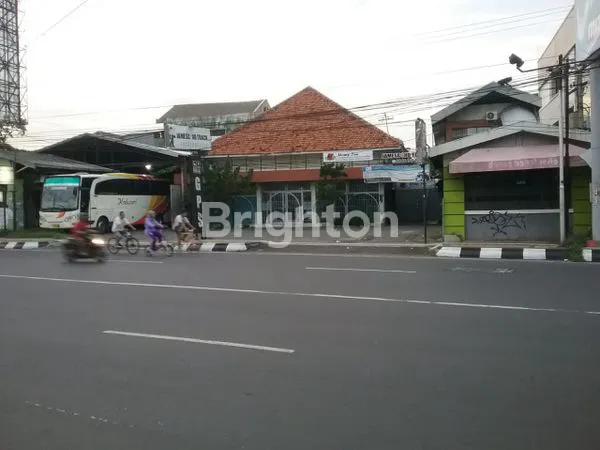 image RUANG USAHA / RUKO / RUMAH STRATEGIS DI NOL JALAN MAJAPAHIT SEMARANG (7)