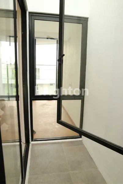 image JUAL RUMAH ISTIMEWA GRAHA GREEN GARDEN WIYUNG SURABAYA BARAT (2)