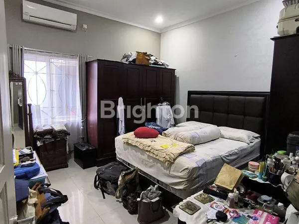 image RUMAH MEWAH KEMANG PRATAMA LT 216, LB 150, KT 3+1, SHM , BEBAS BANJIR (5)