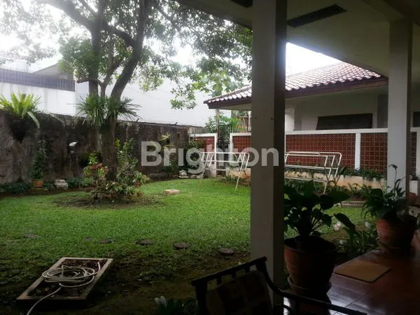 DIJUAL HUNIAN DIKAWASAN ELITE JAKARTA SELATAN